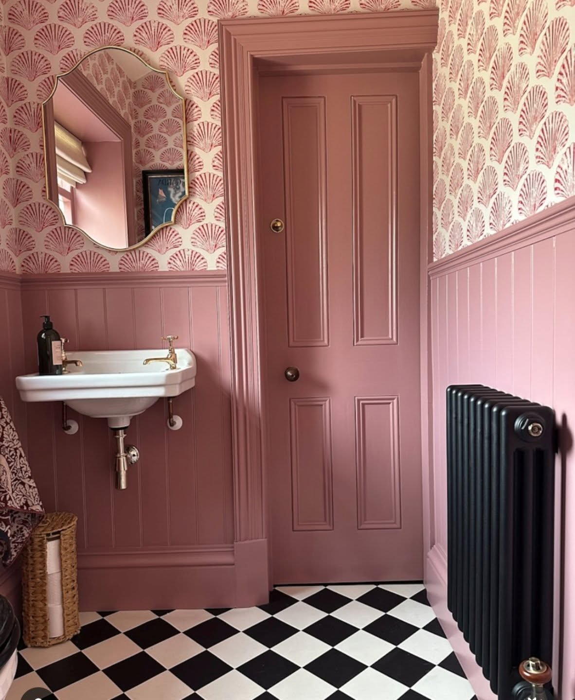 pink bathroom decor