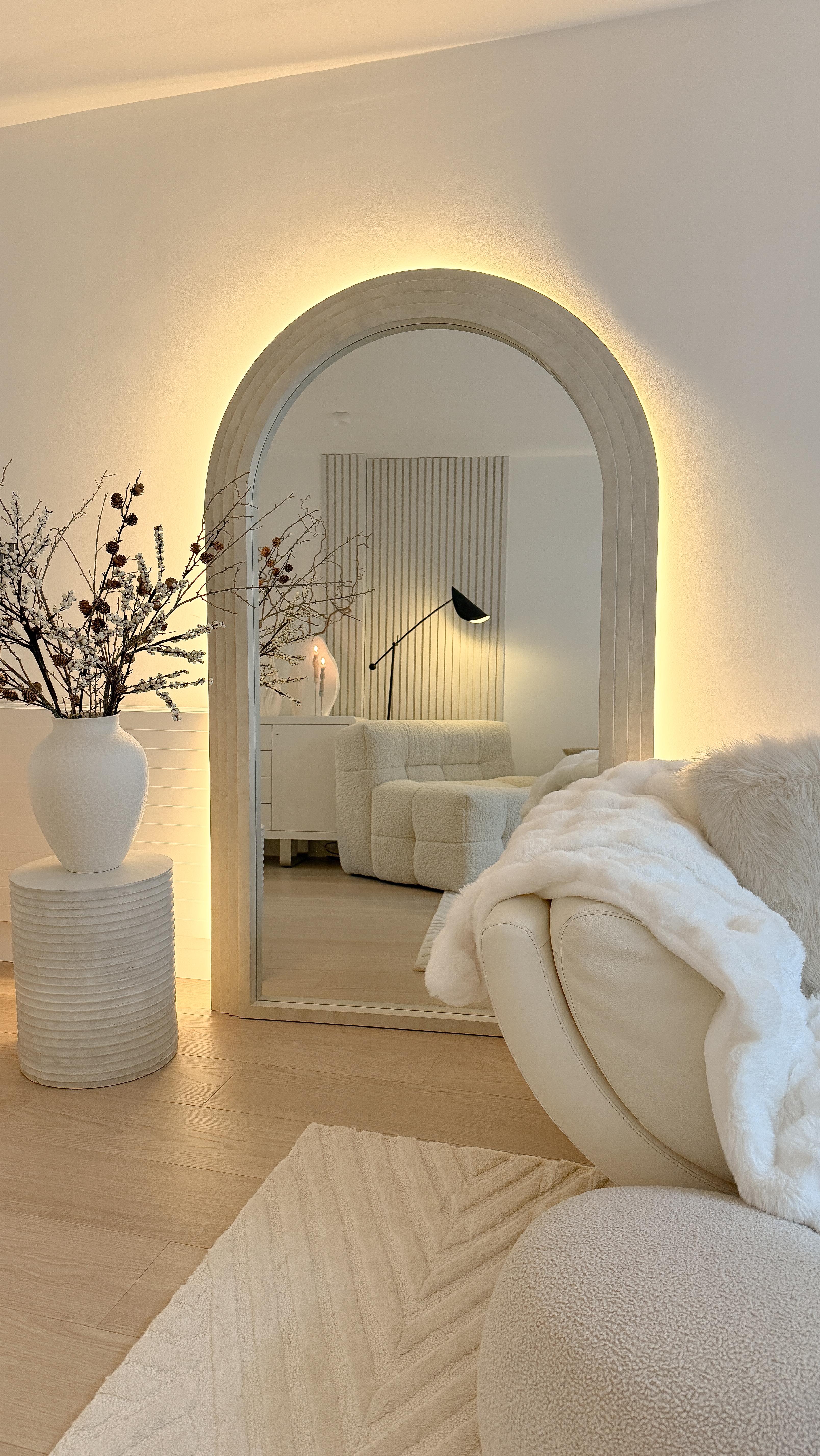 bedroom mirror ideas