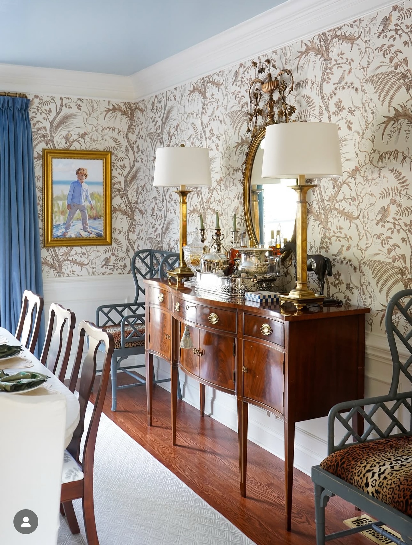formal dining room decor