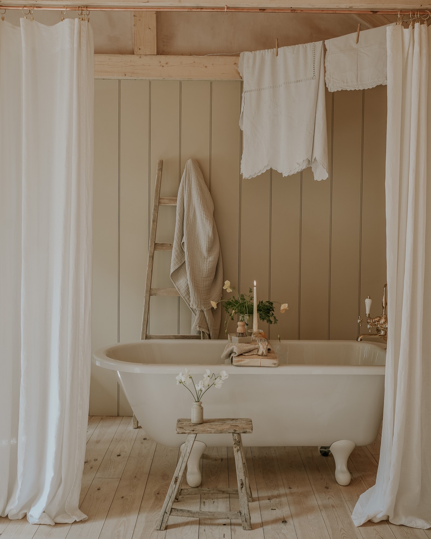 bathroom ladder shelf styling