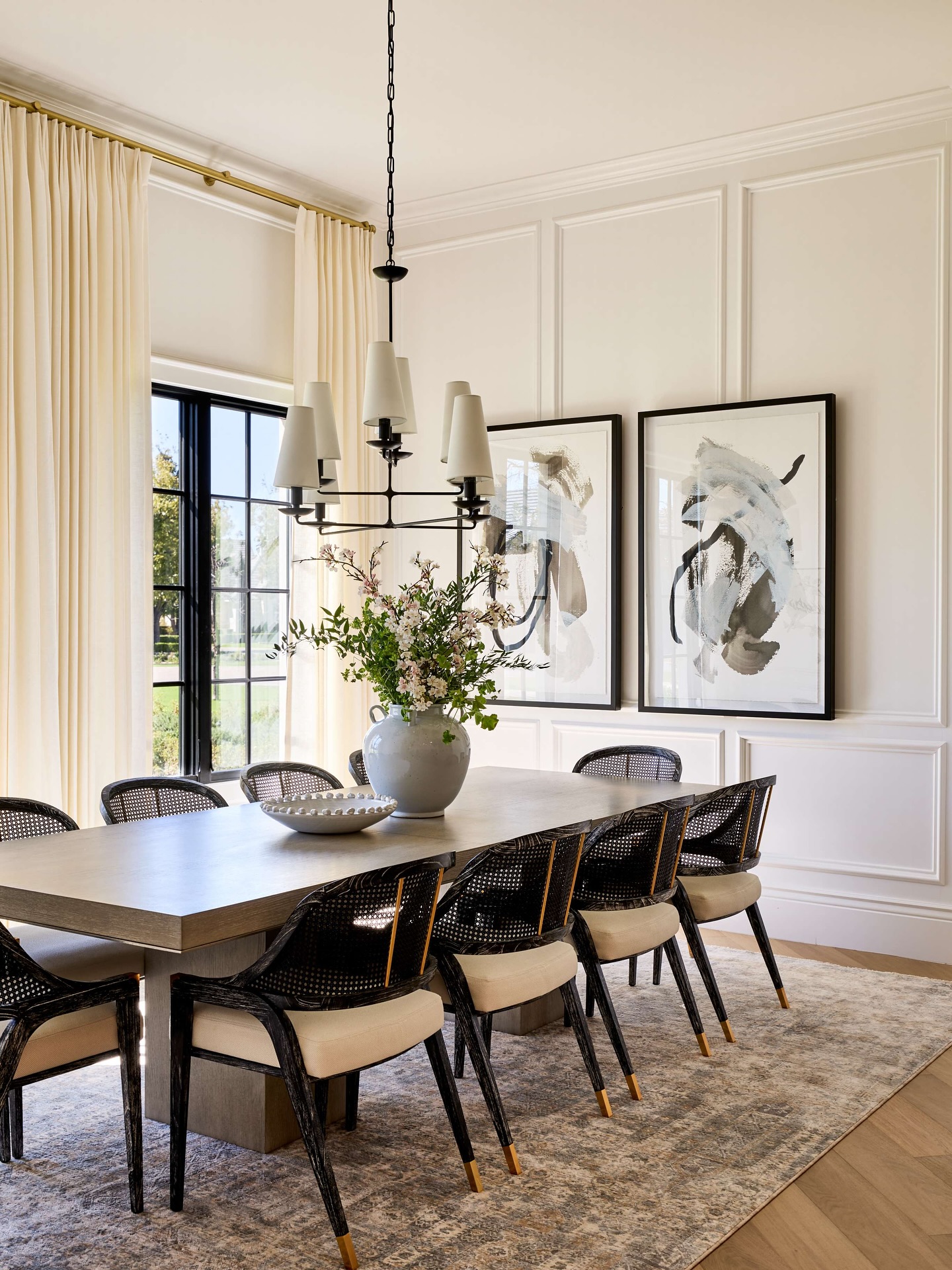 27 Dining Room Accent Wall Ideas For A Stylish, Cozy Makeover 11 dining room accent wall