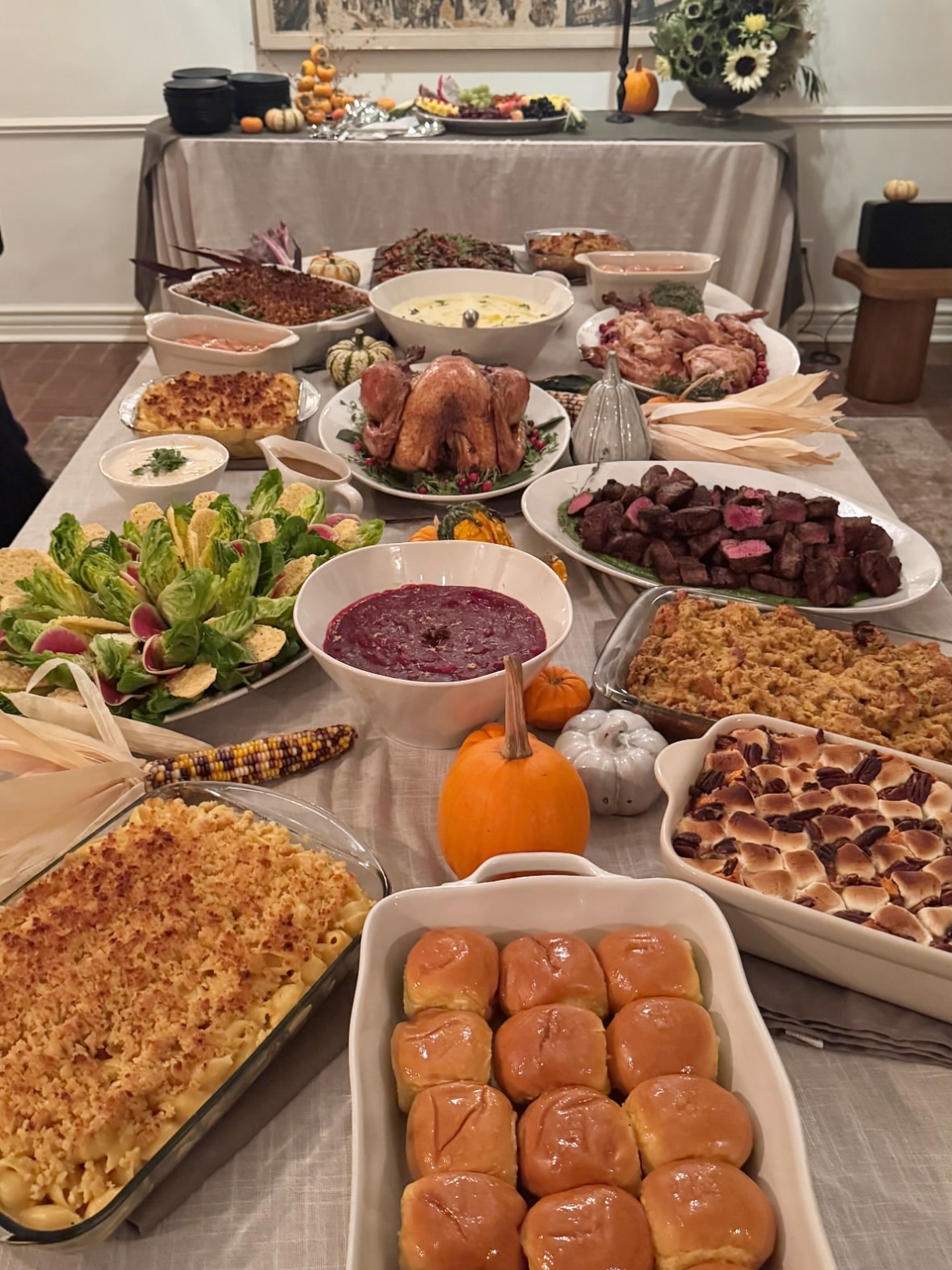 thanksgiving dining room table