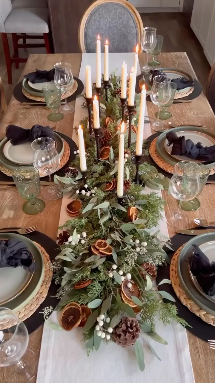 thanksgiving dining room table