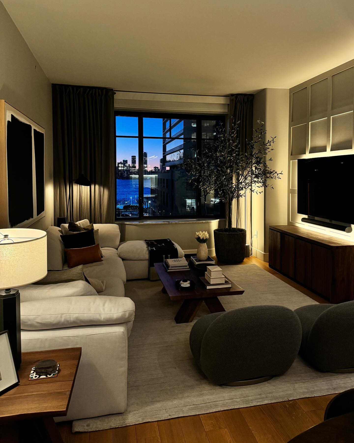 masculine apartment decor