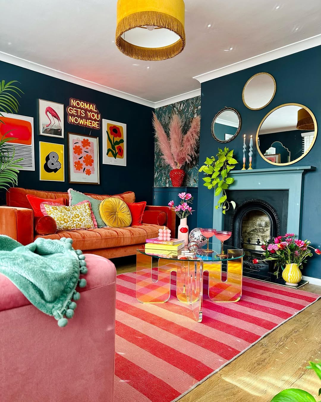 eclectic dining room decor