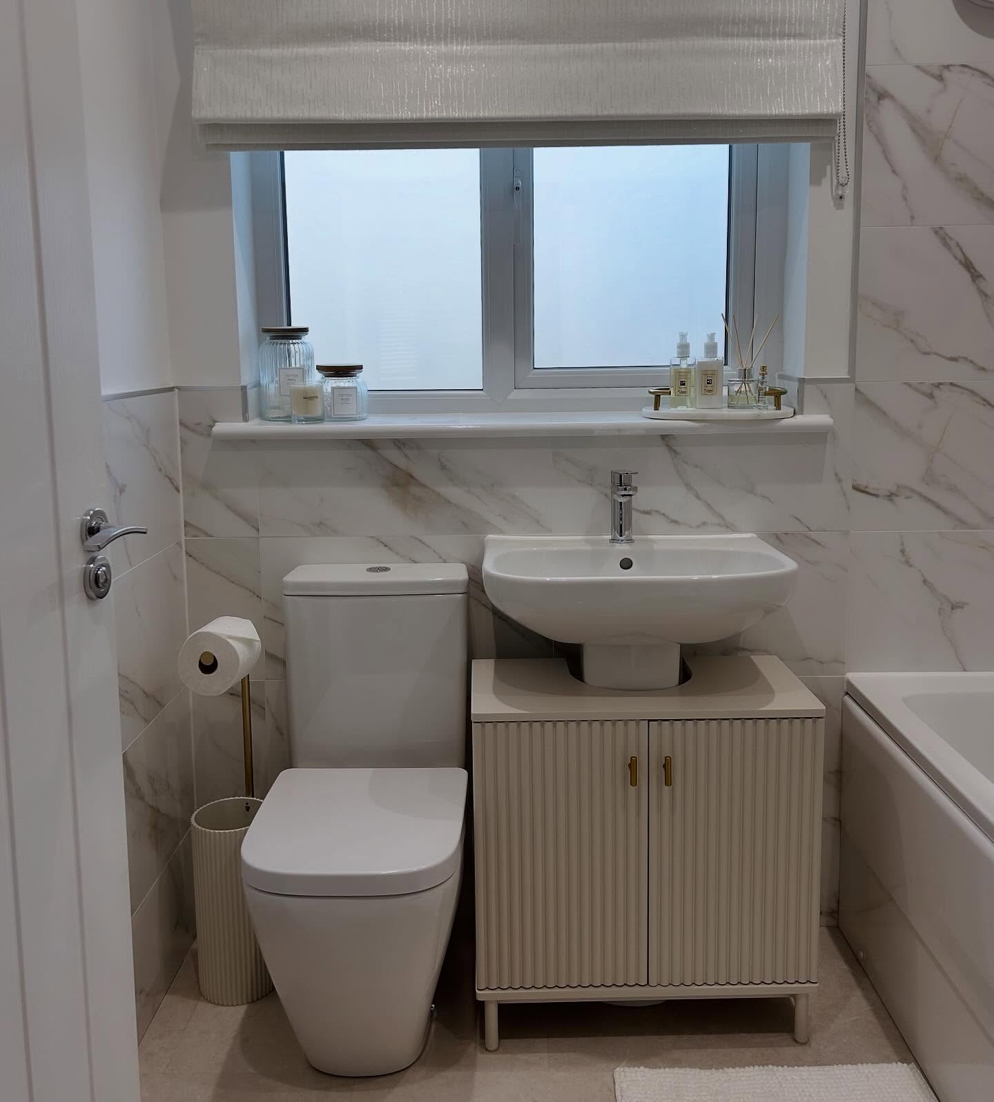 under sink bathroom storage