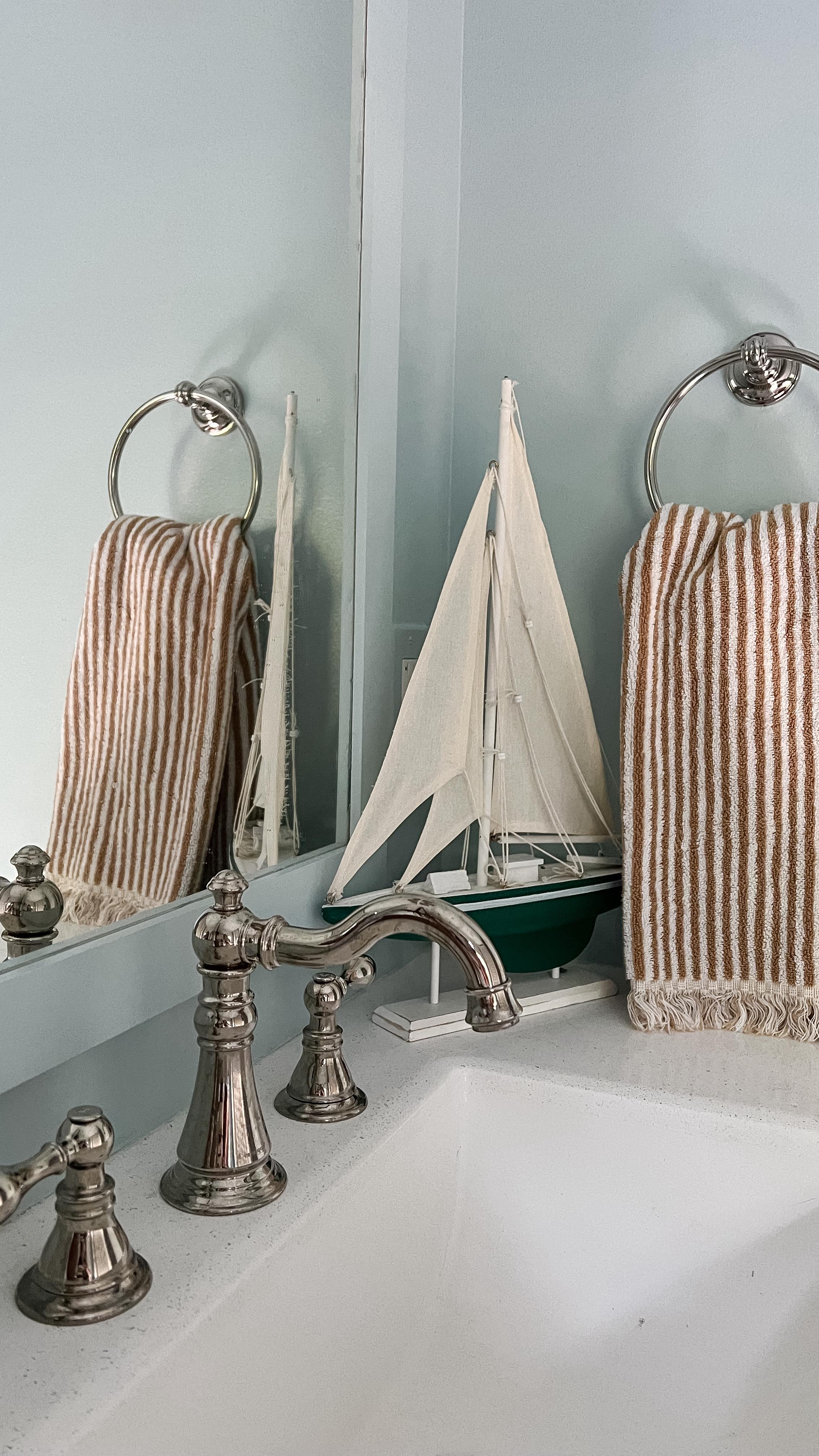coastal bathroom decor