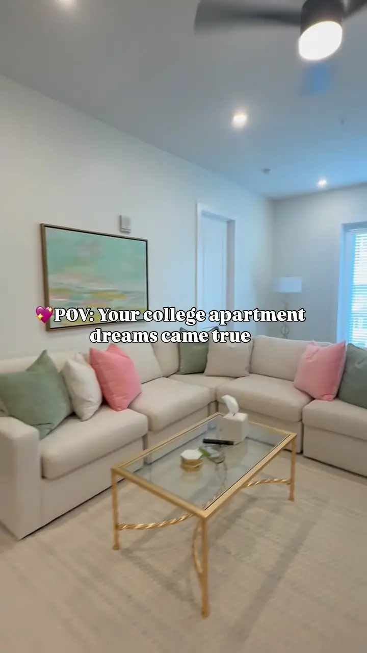 18 Genius College Apartment Decor Ideas (With 18 Real-Life Photos To Copy Right Now) 1 college apartment decor