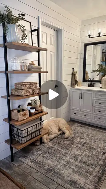 bathroom shelf decor