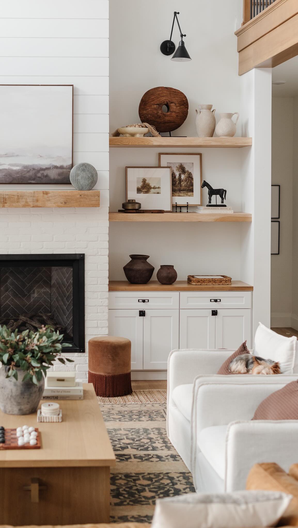 20 Genius Apartment Shelving Ideas To Steal Now (With 20 Inspiring Images) 12 apartment shelving ideas