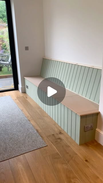 built in dining bench