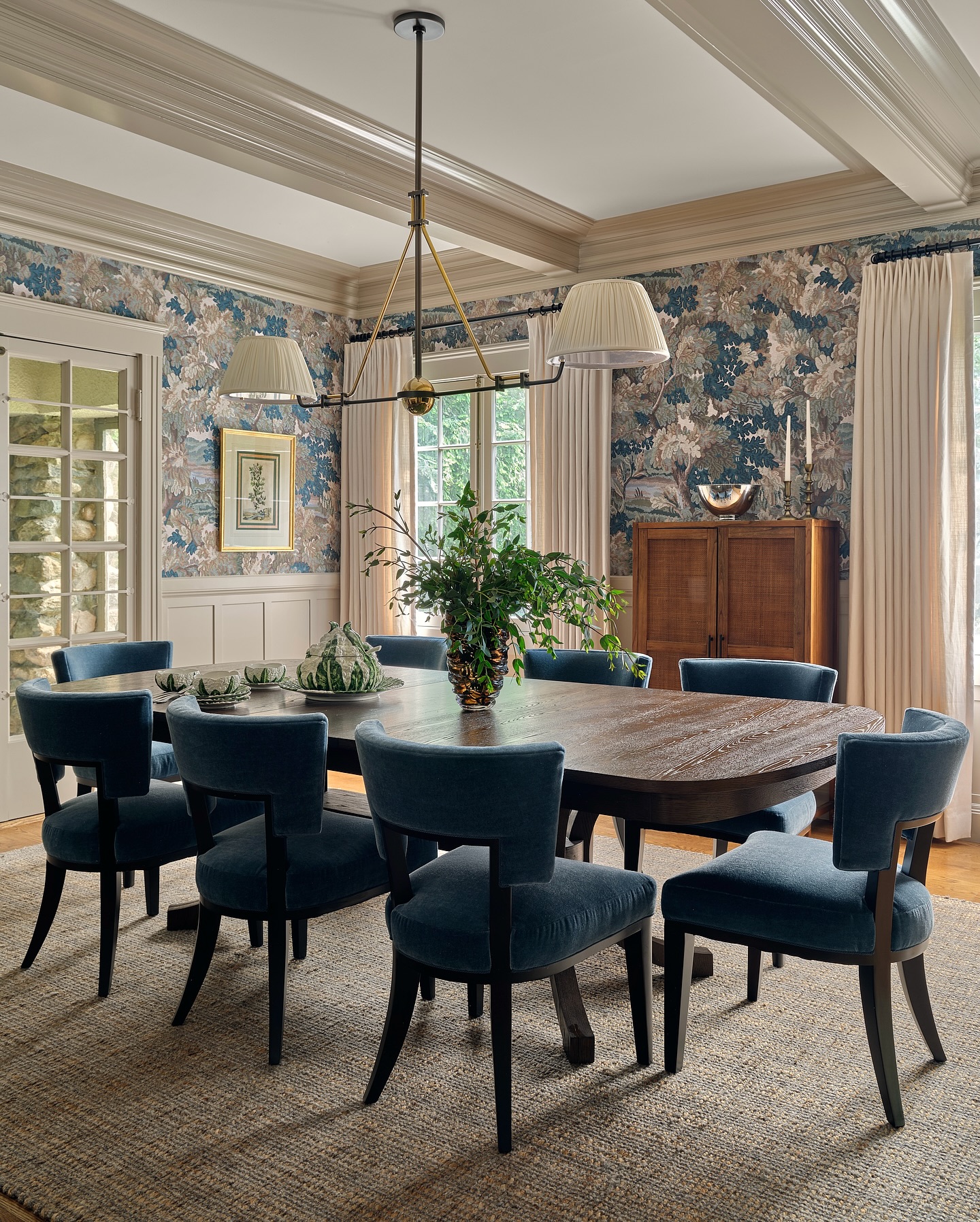 formal dining room decor