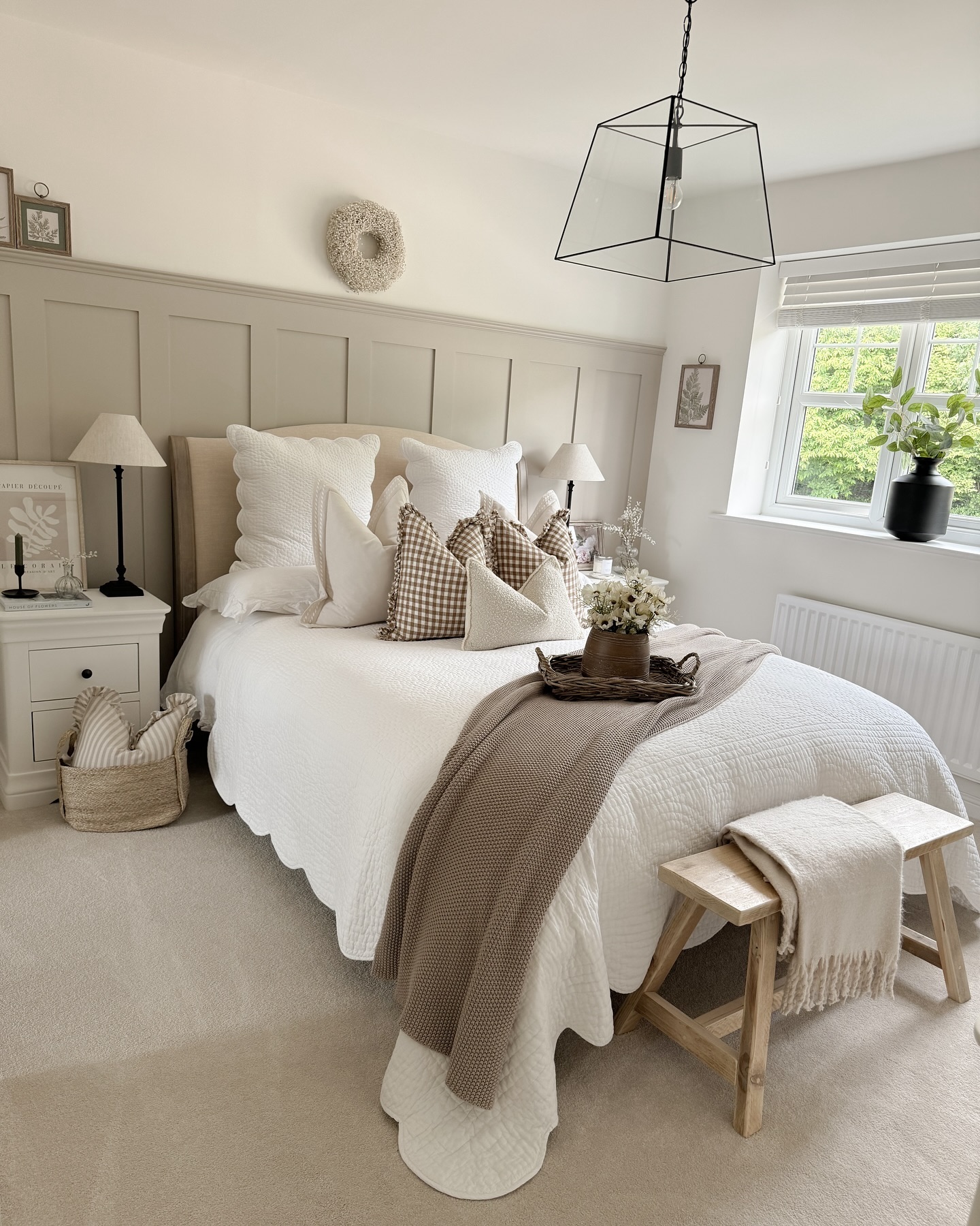 farmhouse bedroom decor