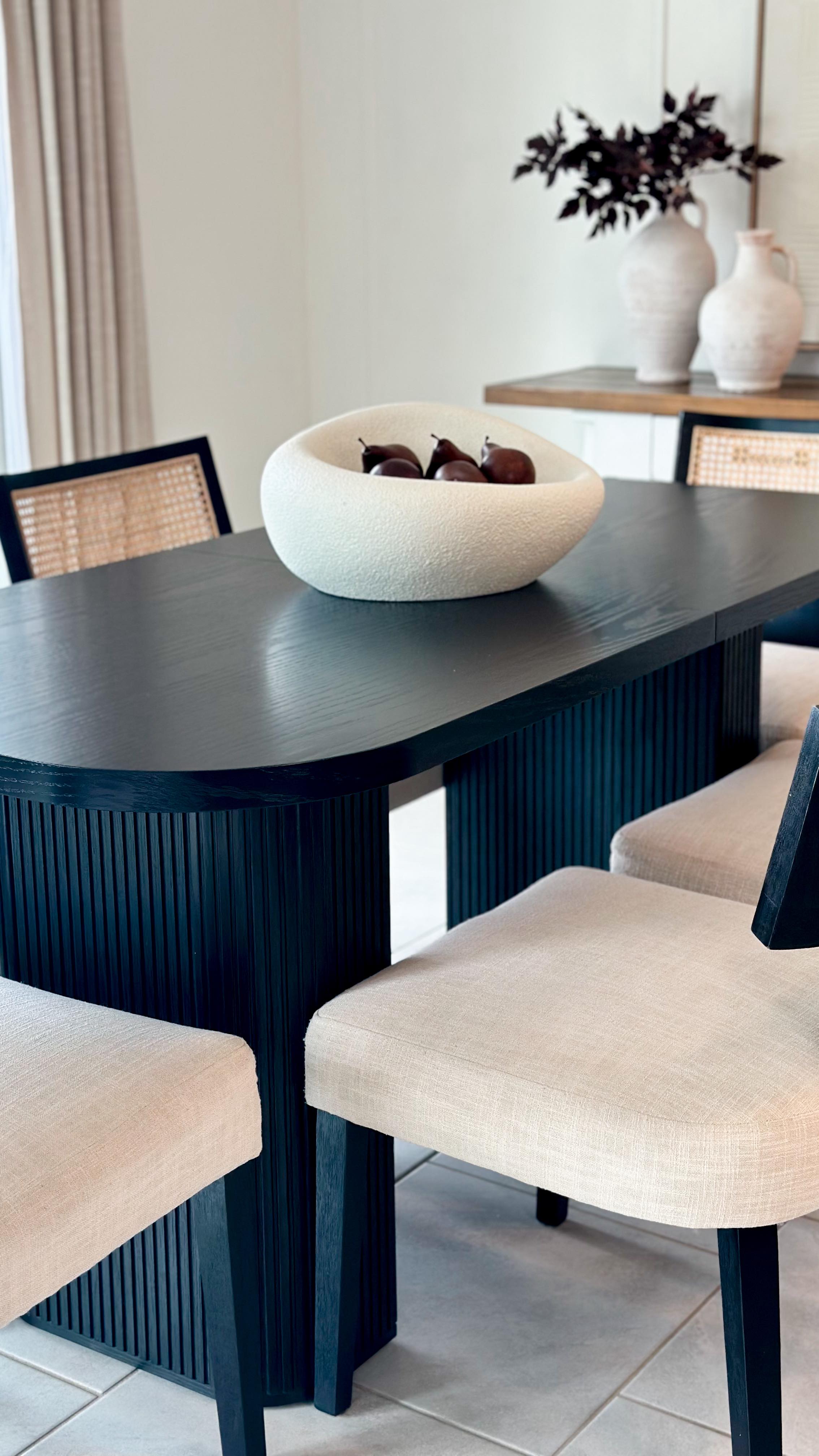 black dining room decor