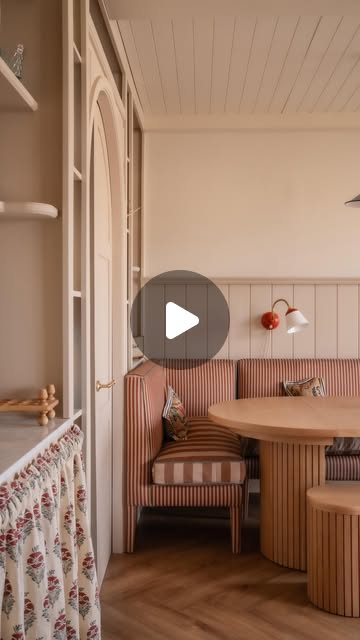 built in dining bench