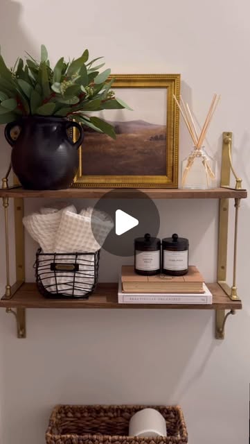 bathroom shelf decor