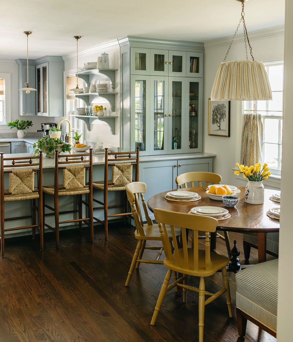 kid friendly dining room