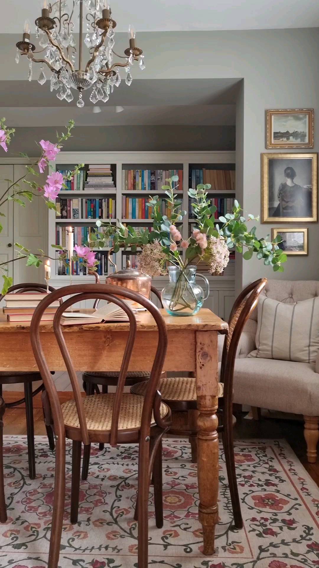 boho chic dining room