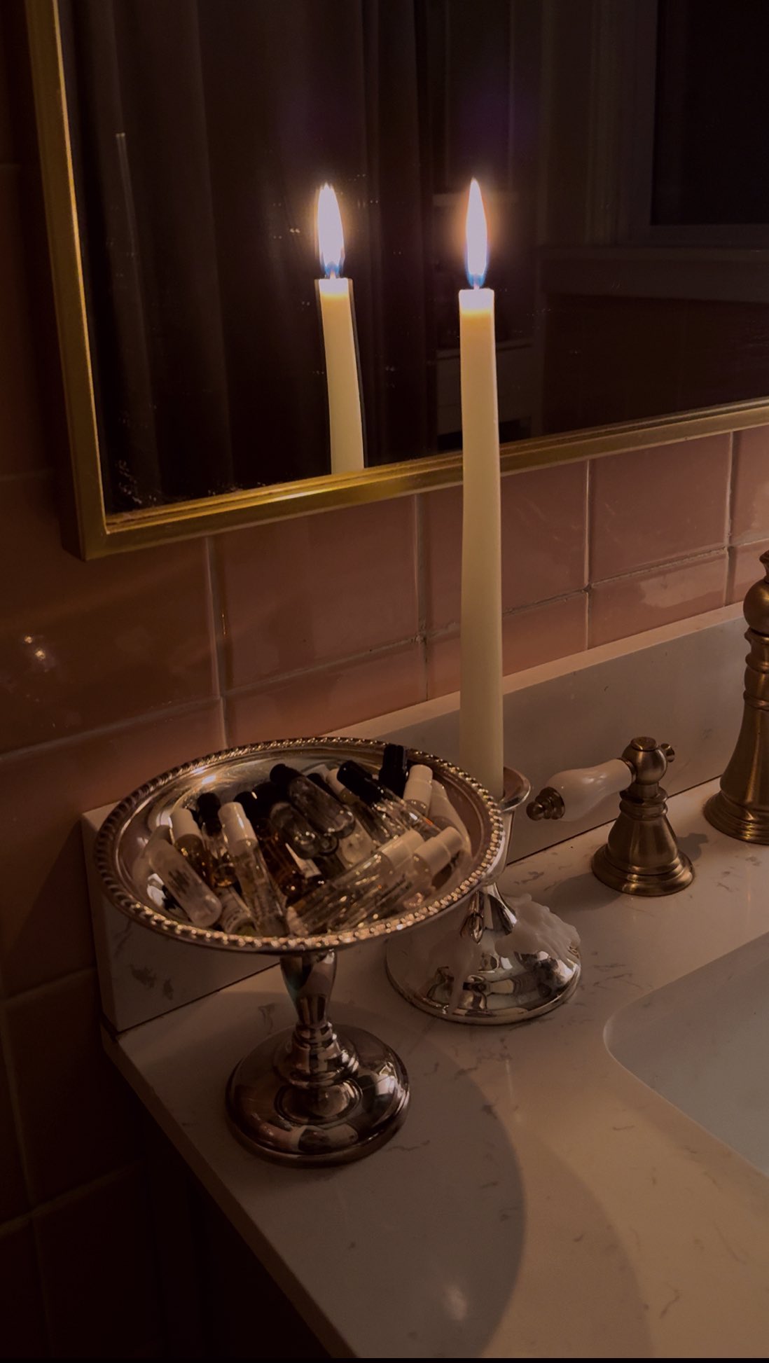 18 Fresh Bathroom Scent Ideas (With 18 Inspiring Images For A Spa-Like Vibe) 1 bathroom scent ideas