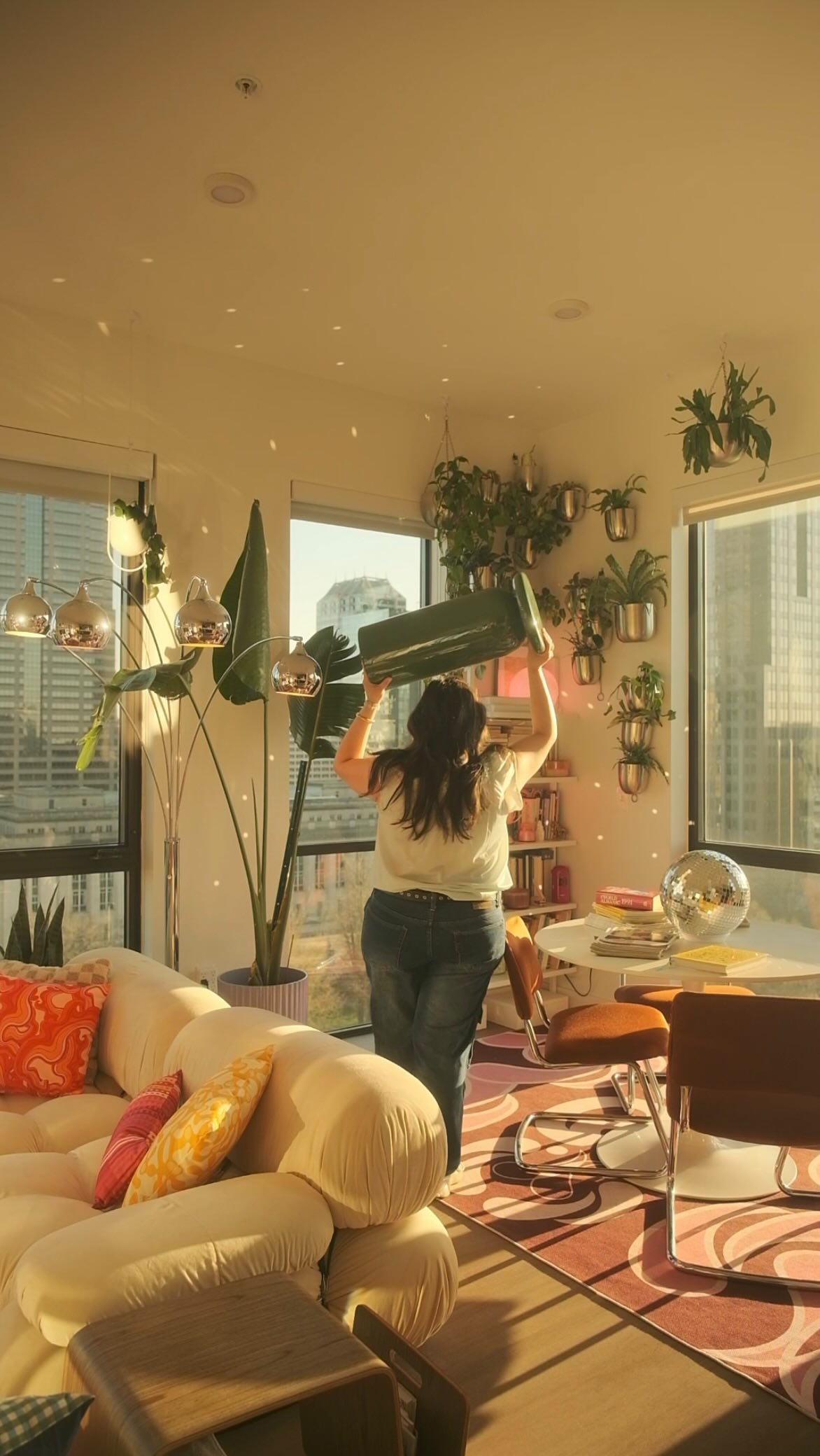 feminine apartment decor