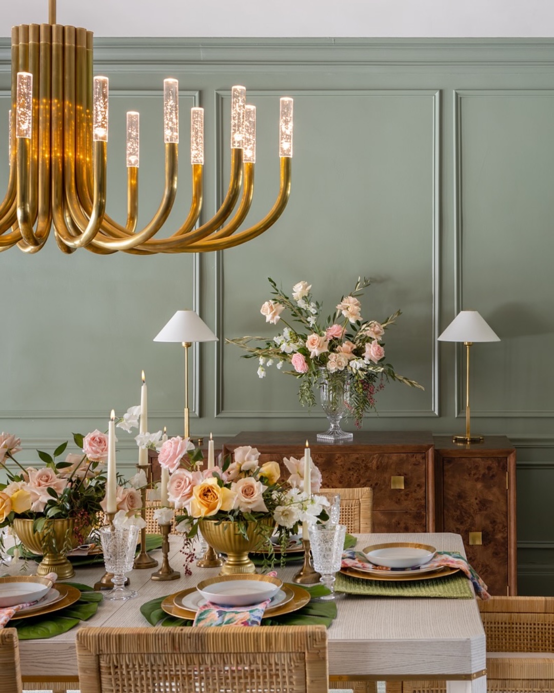 formal dining room decor